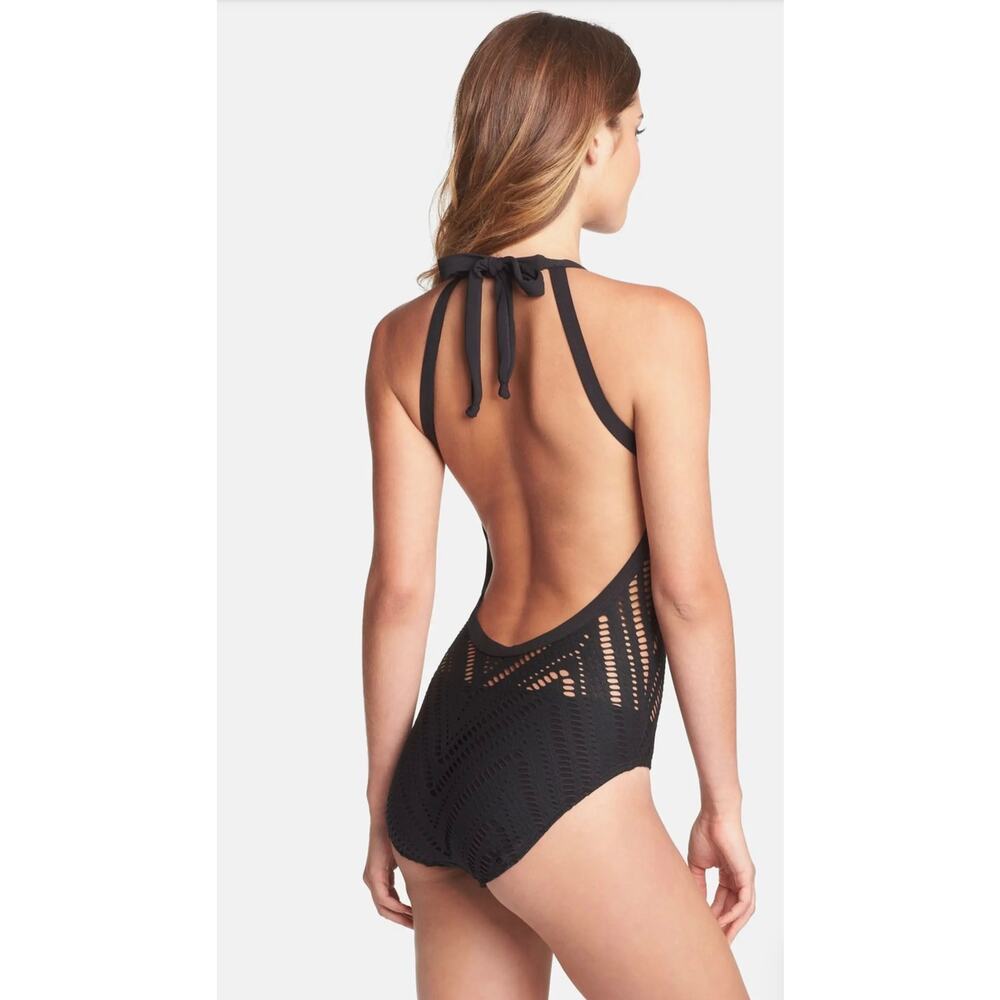 Robin Piccone 'Raquel' Portrait Back One-Piece Swimsuit Size 6 in Black - Picture 6 of 14